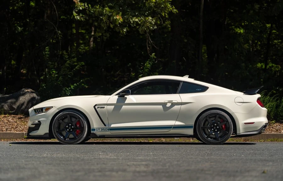 2020 Ford S550 Shelby Mustang GT350R - Image 2 of 31