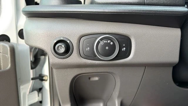 2020 Ford Transit - Image 13 of 29