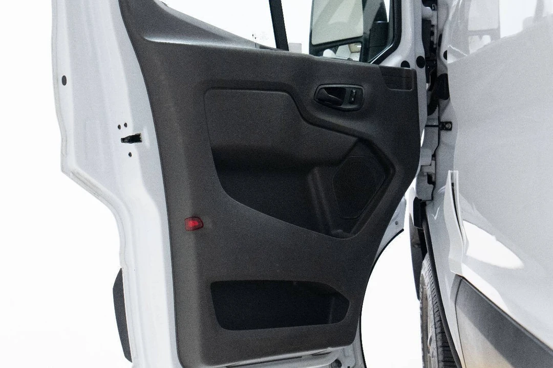 2020 Ford Transit - Image 25 of 31