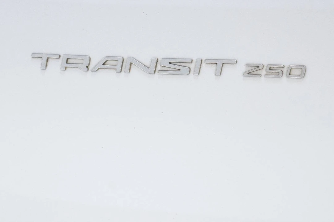 2020 Ford Transit - Image 17 of 31