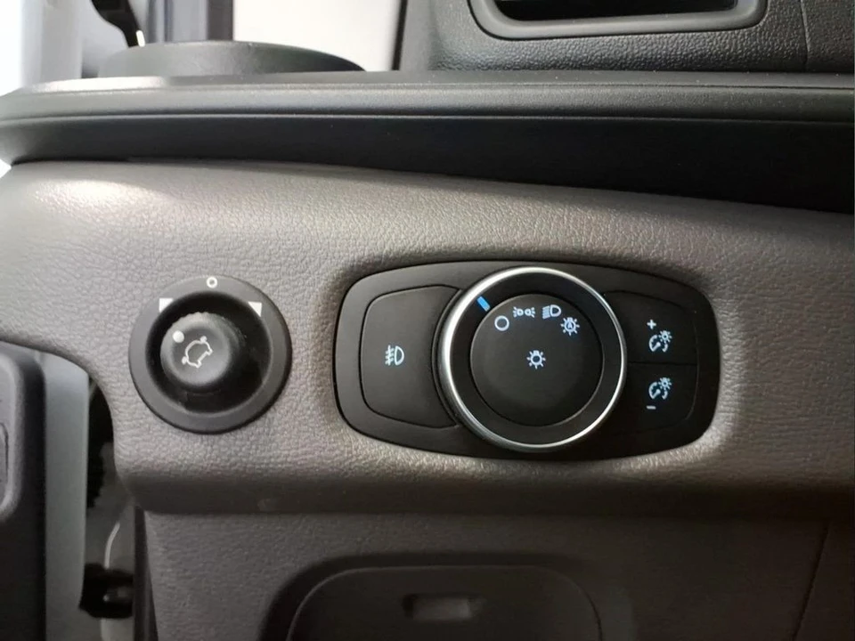2020 Ford Transit - Image 15 of 21
