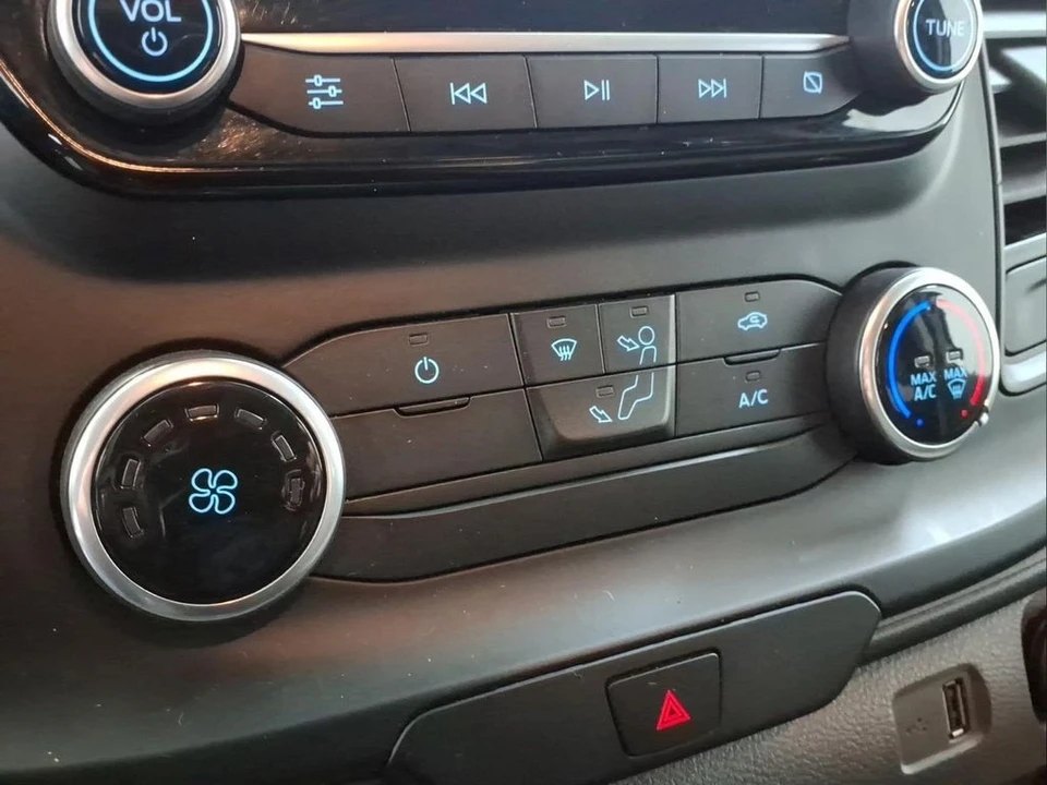 2020 Ford Transit - Image 9 of 21