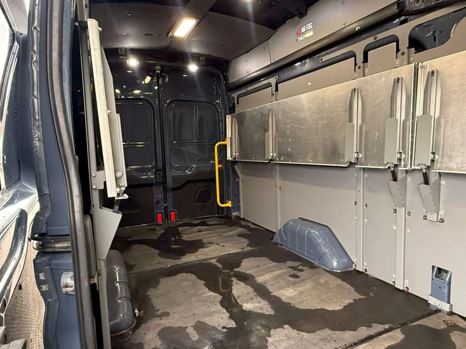 2020 Ford Transit - Image 25 of 29