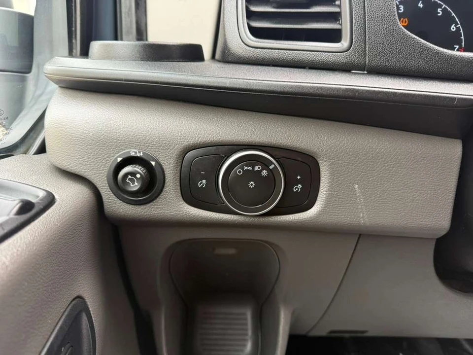 2020 Ford Transit - Image 11 of 29