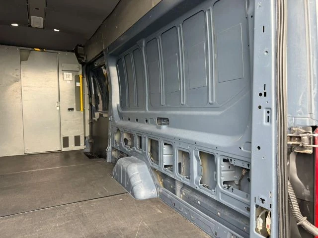 2020 Ford Transit - Image 18 of 30