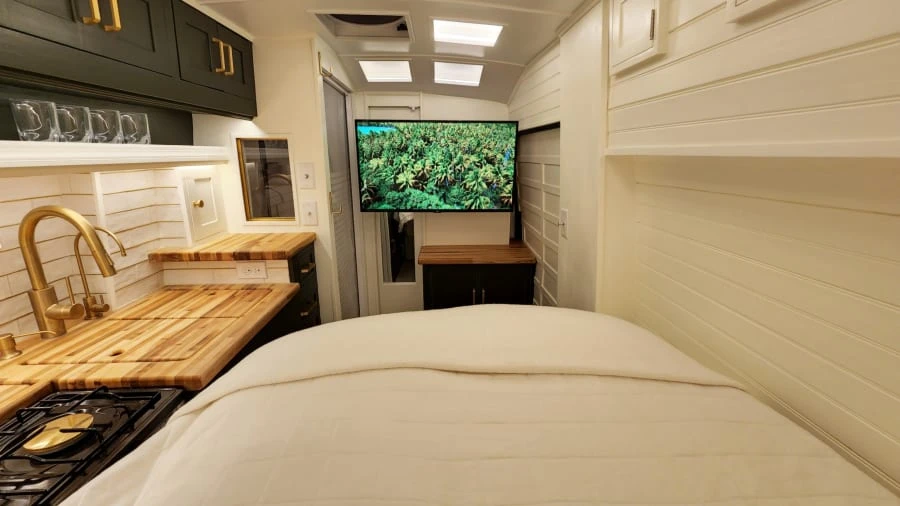 2020 Ford Transit - Image 9 of 31