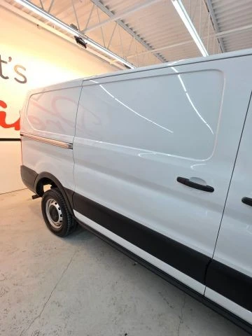 2020 Ford Transit - Image 8 of 31