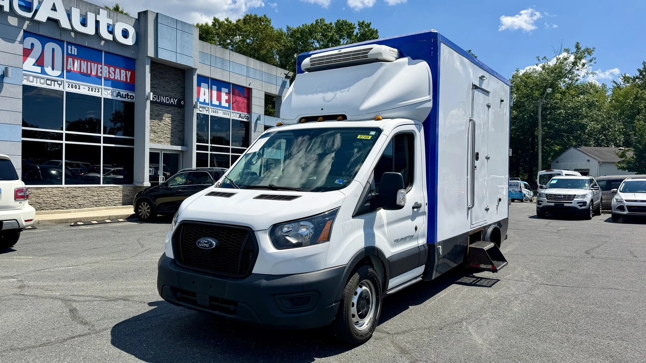 2020 Ford Transit - Image 2 of 27