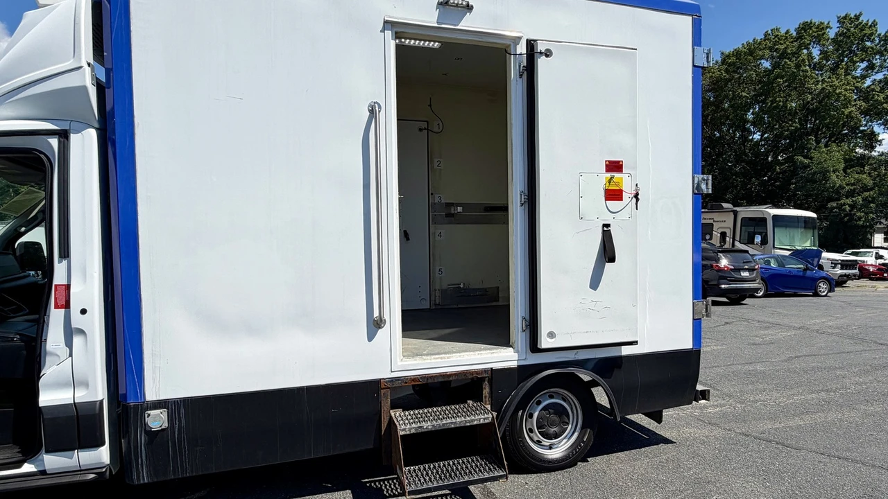2020 Ford Transit - Image 12 of 27