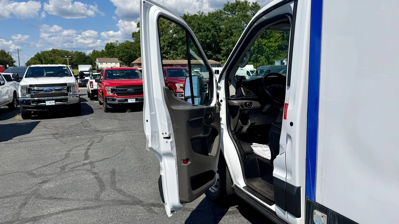 2020 Ford Transit - Image 18 of 27
