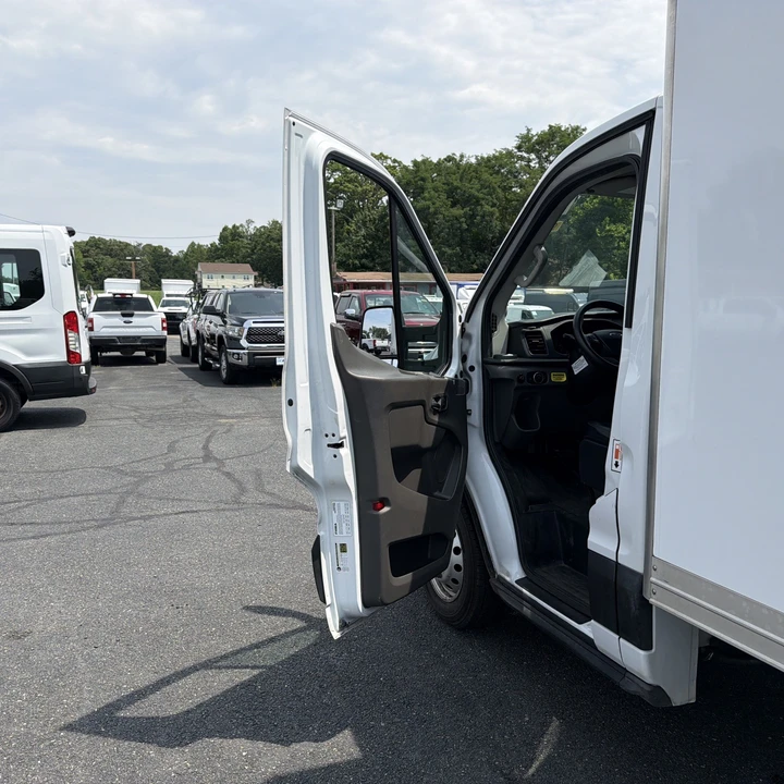2020 Ford Transit - Image 17 of 26