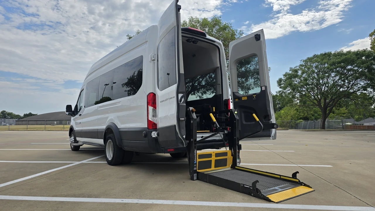 2020 Ford Transit - Image 3 of 31