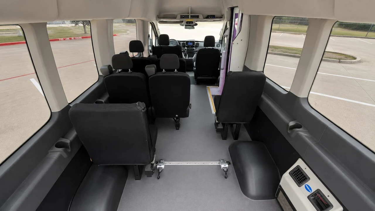 2020 Ford Transit - Image 20 of 31