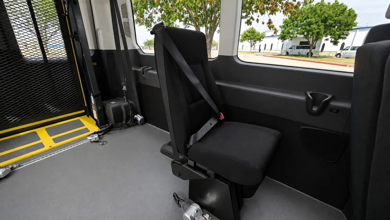 2020 Ford Transit - Image 19 of 31