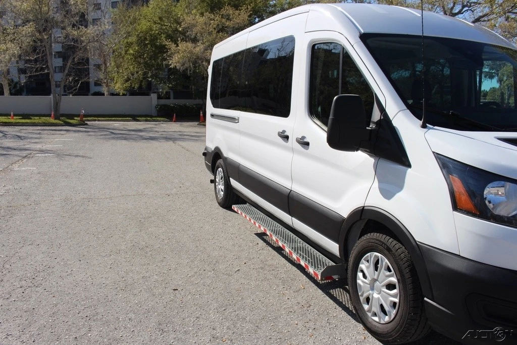2020 Ford Transit - Image 17 of 24