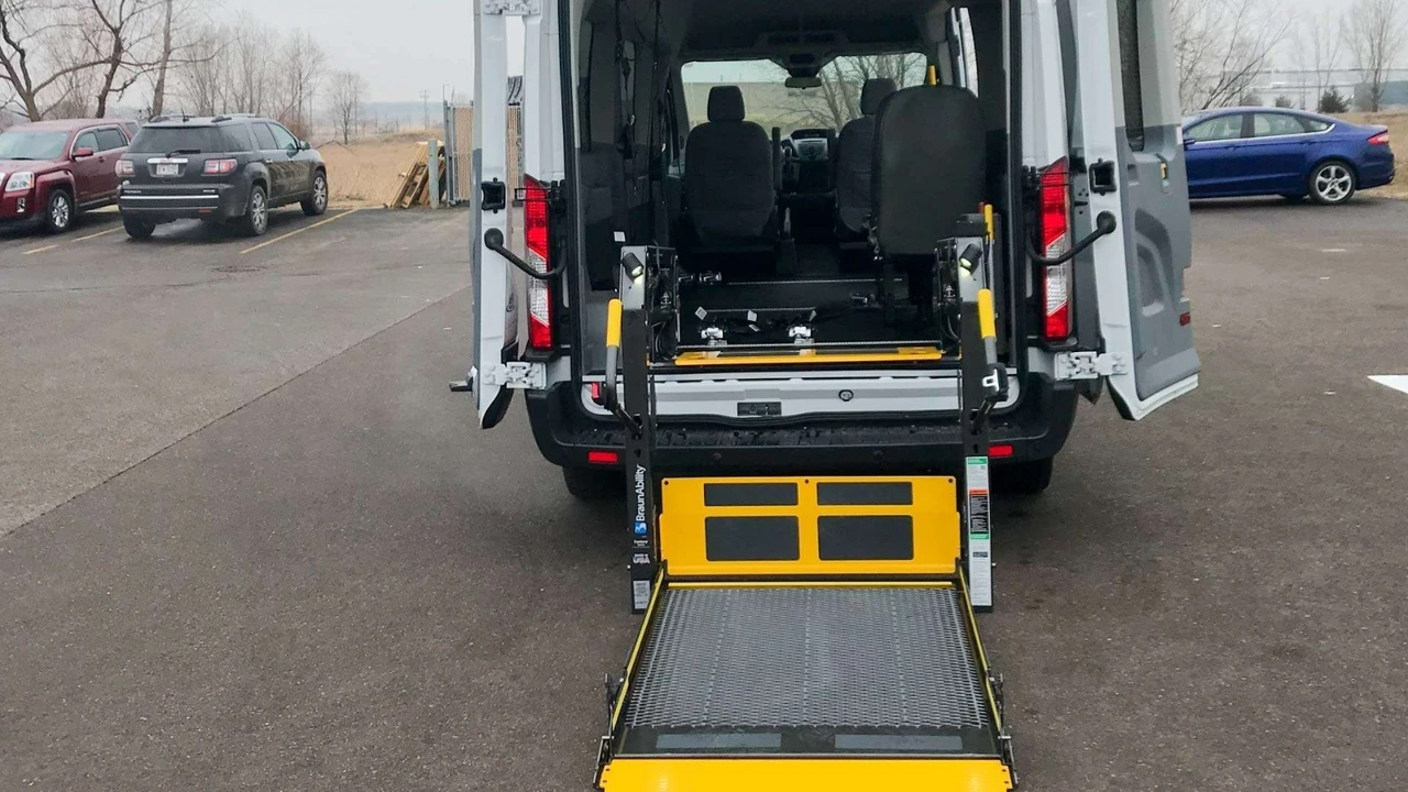 2020 Ford Transit Connect - Image 4 of 11