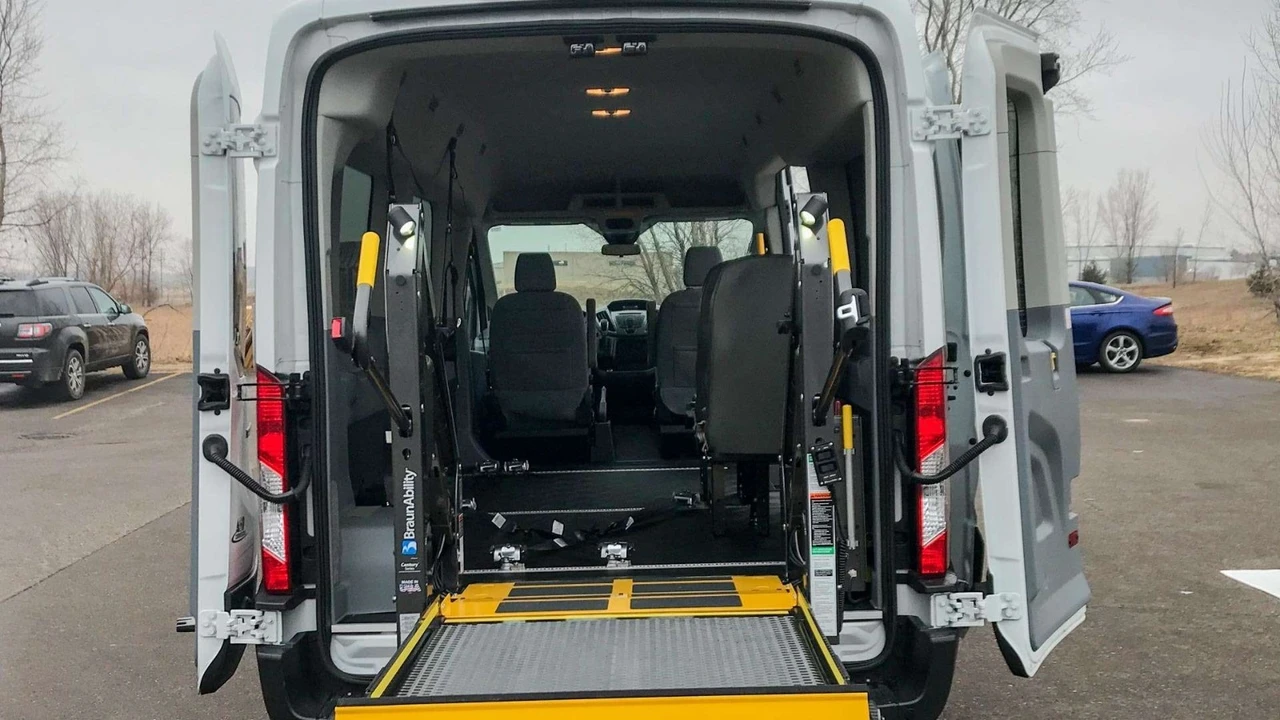 2020 Ford Transit Connect - Image 5 of 11