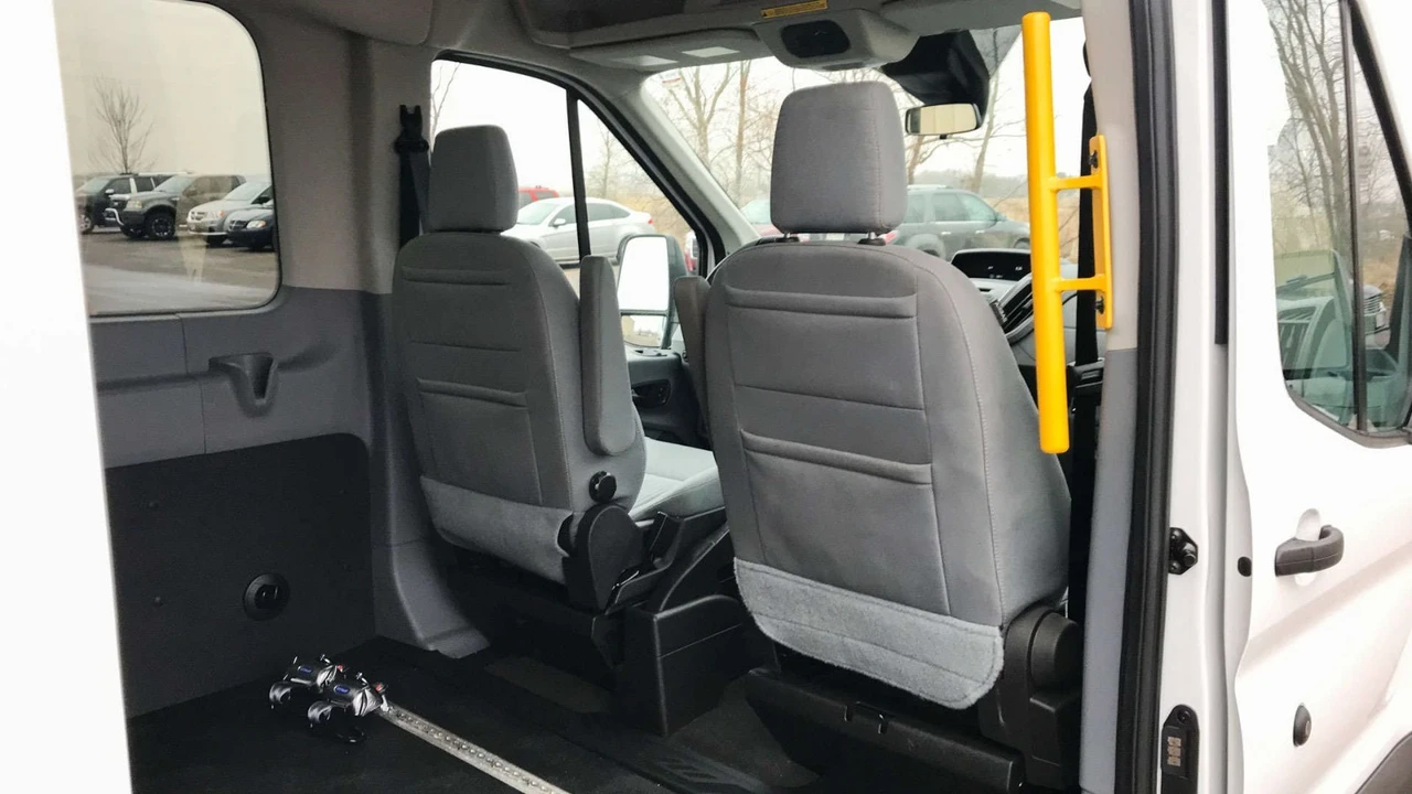 2020 Ford Transit Connect - Image 8 of 11