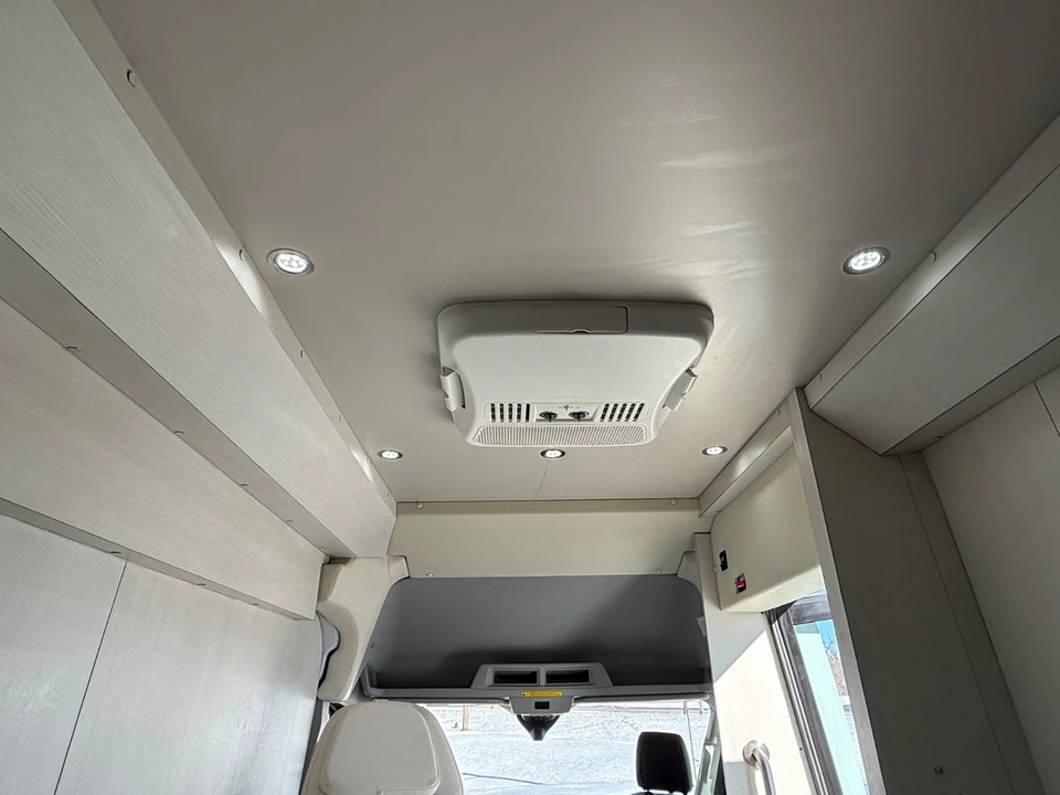 2020 Ford Transit Connect - Image 18 of 21