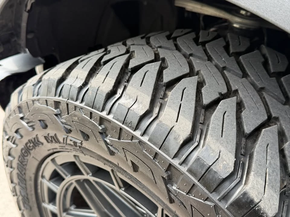 2020 Ford Bronco - Image 18 of 19