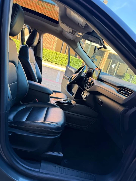 2020 Ford Escape - Image 9 of 18