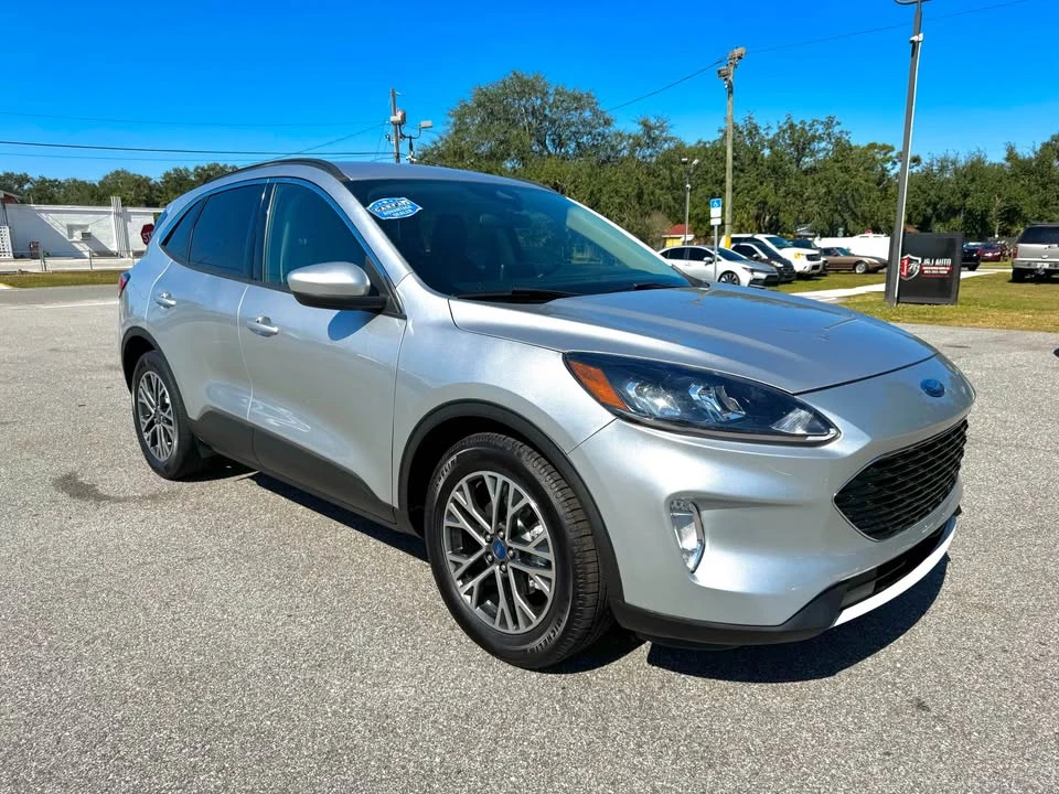 2020 Ford Escape - Image 3 of 18