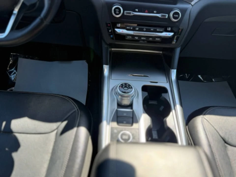 2020 Ford Explorer 6th Gen - Image 15 of 17