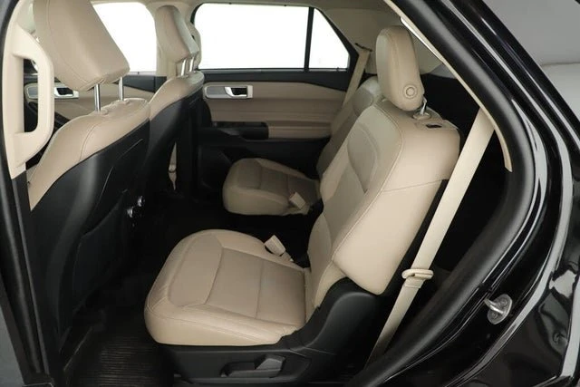 2020 Ford Explorer 6th Gen - Image 17 of 19