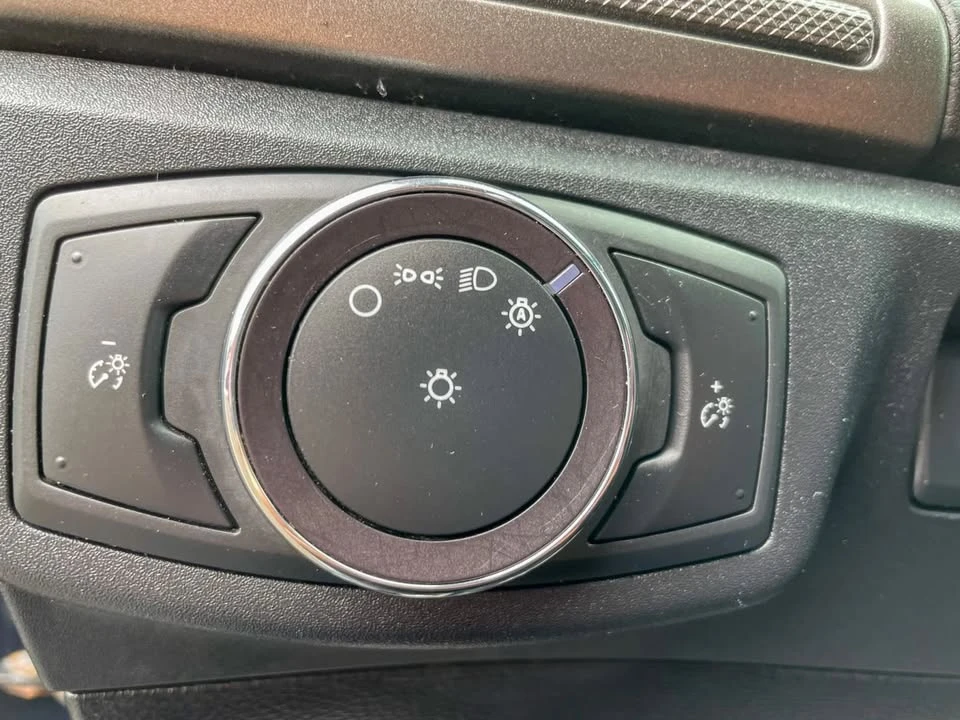 2020 Ford Fusion 2nd Gen - Image 18 of 20