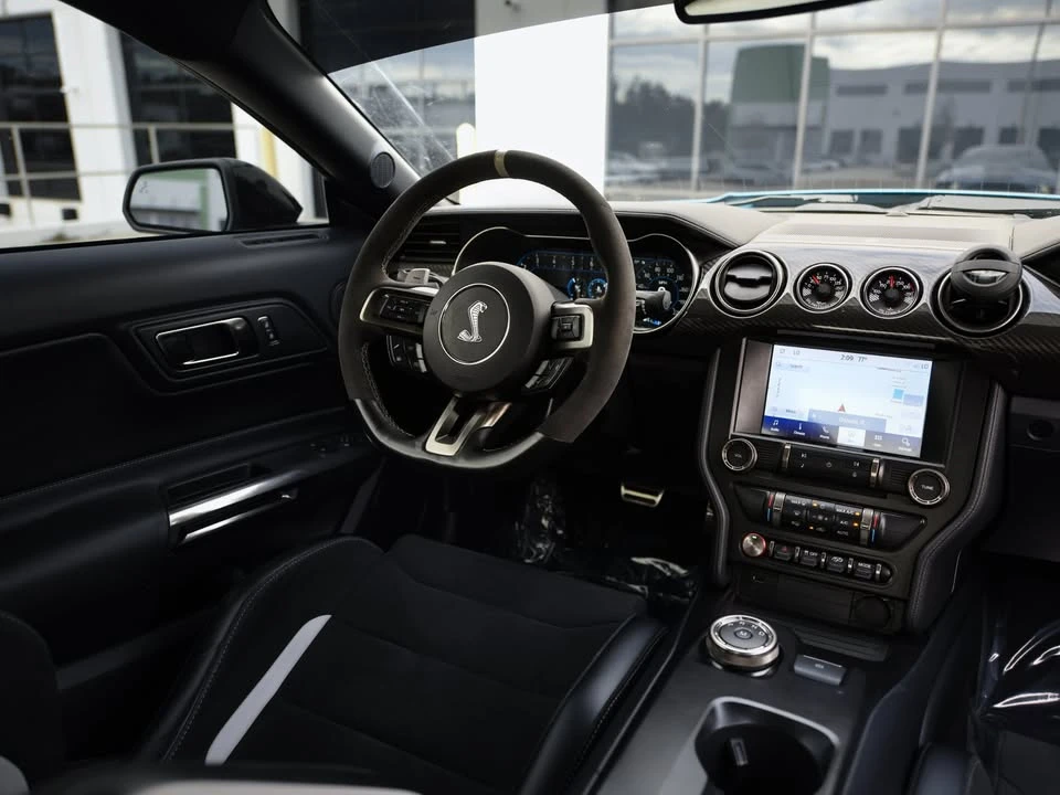 2020 Ford Shelby Mustang - Image 16 of 17