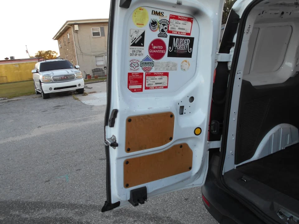 2020 Ford Transit Connect - Image 17 of 20