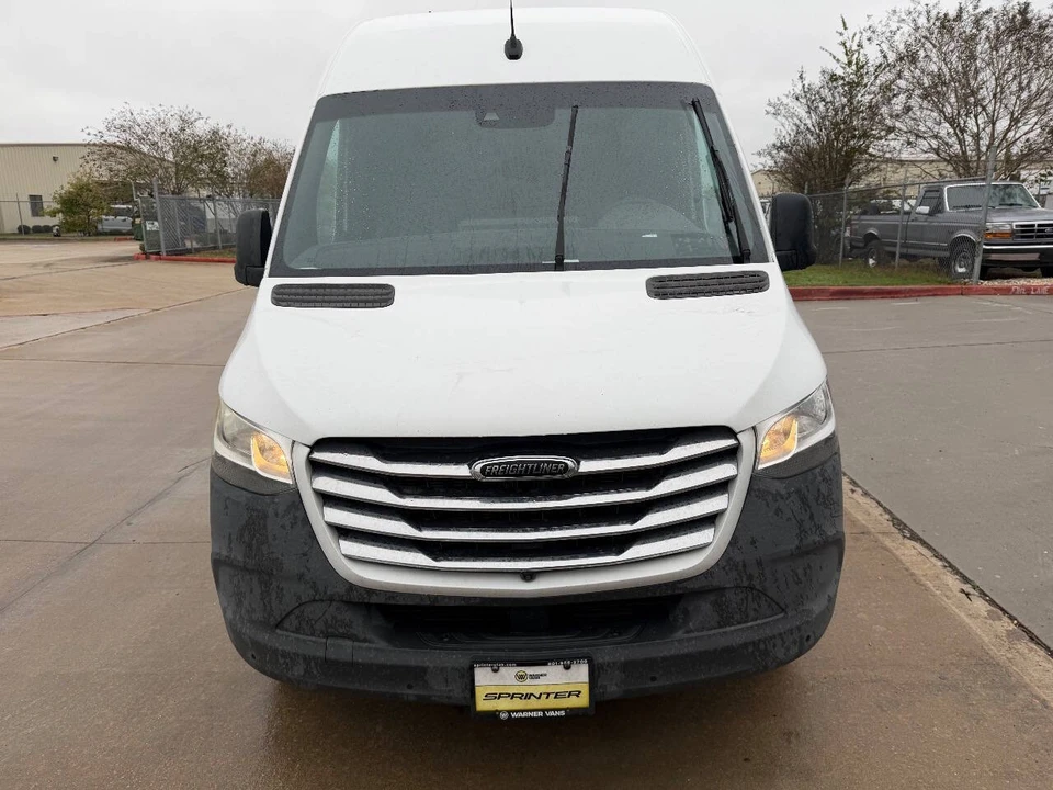 2020 Freightliner - Image 6 of 21