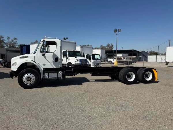 2020 Freightliner - Image 16 of 27