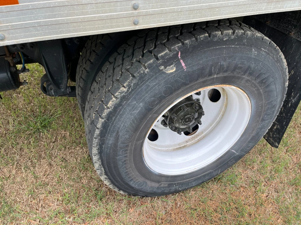 2020 Freightliner - Image 2 of 16