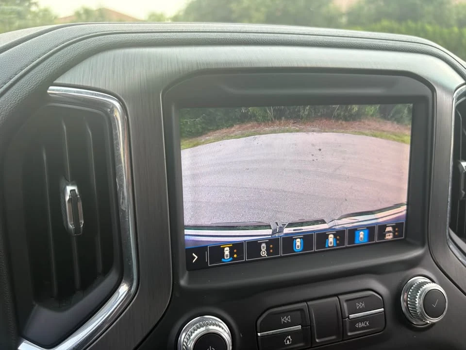 2020 GMC Sierra 5th Gen - Image 15 of 18