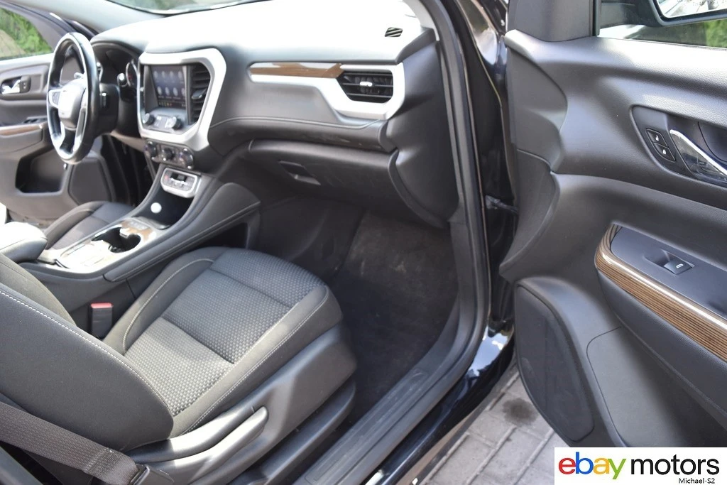2020 GMC Acadia - Image 17 of 24