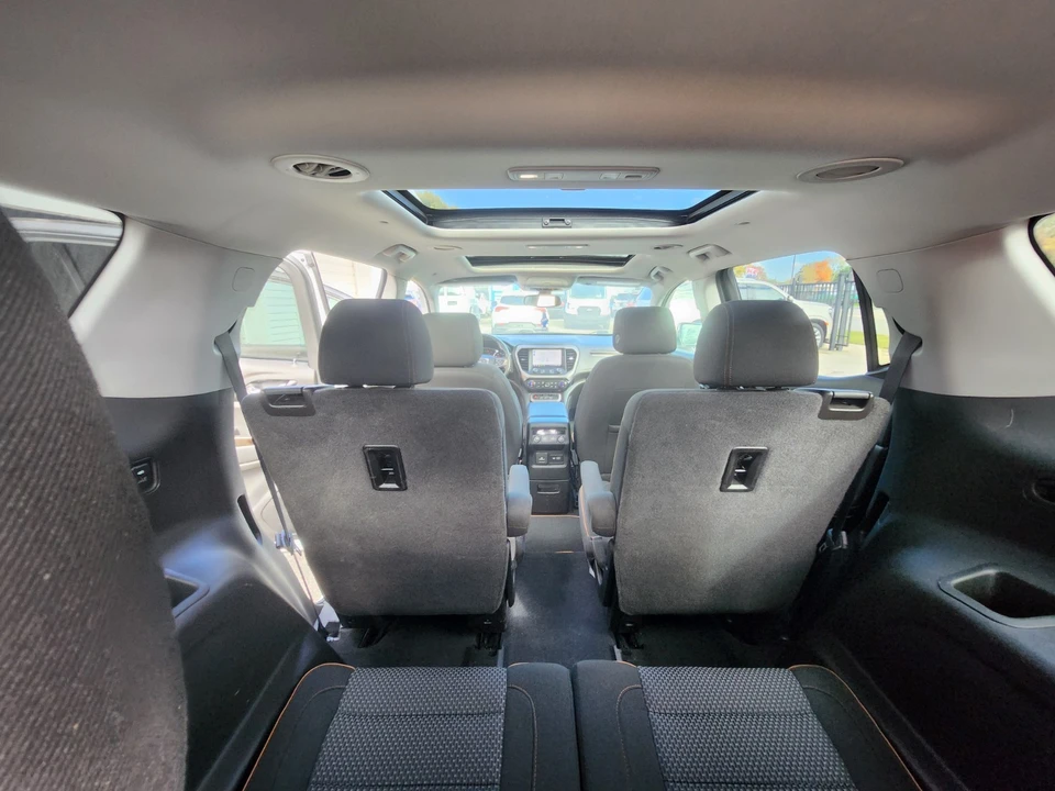 2020 GMC Acadia - Image 13 of 21