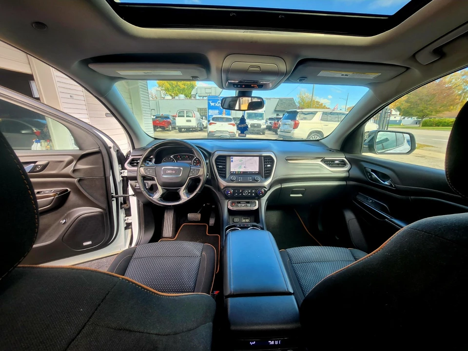2020 GMC Acadia - Image 16 of 21
