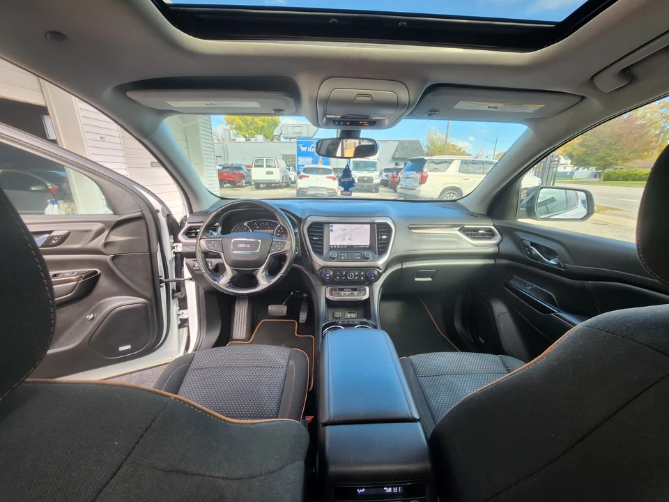 2020 GMC Acadia - Image 15 of 21