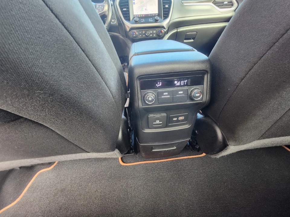 2020 GMC Acadia - Image 17 of 21
