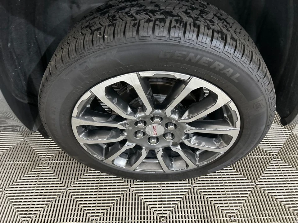 2020 GMC Acadia - Image 10 of 12