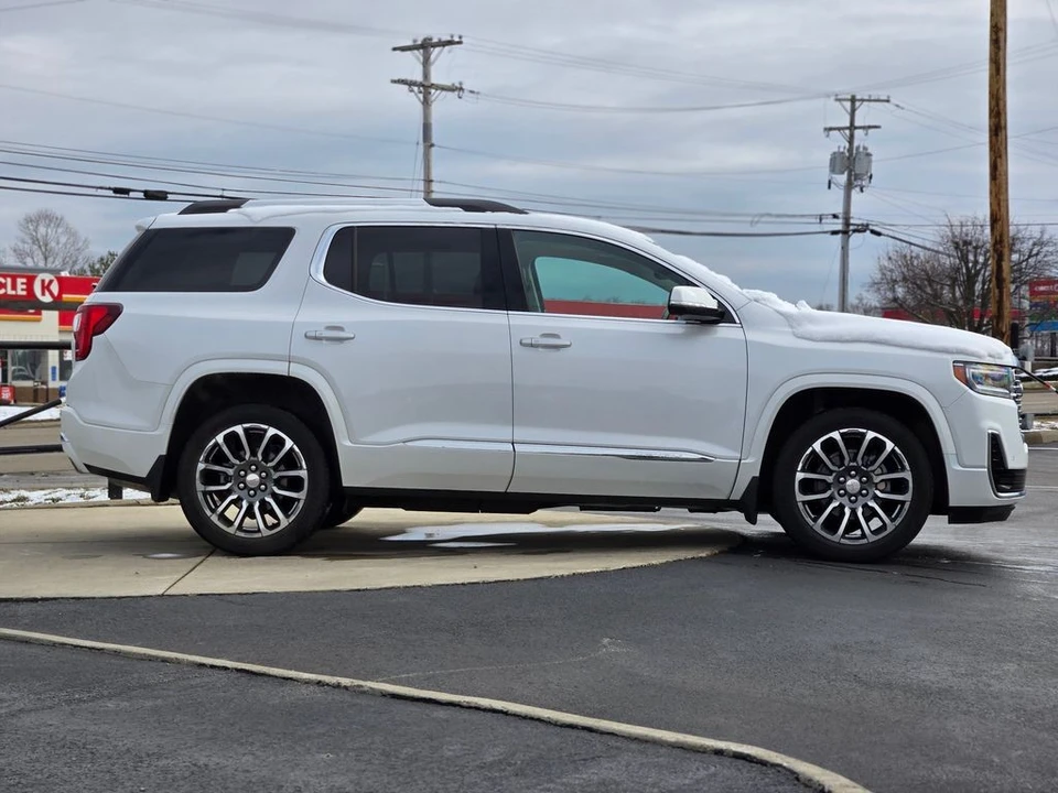 2020 GMC Acadia - Image 8 of 12
