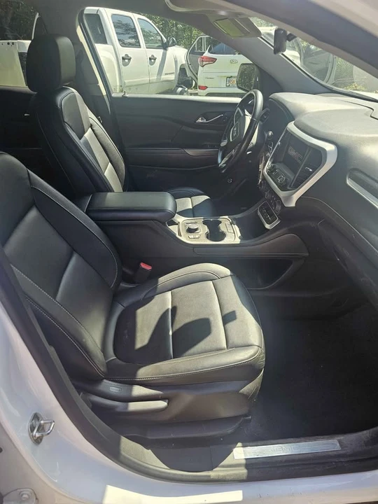 2020 GMC Acadia - Image 4 of 7