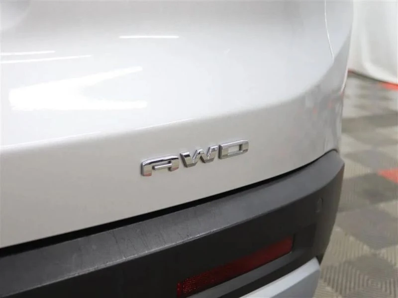 2020 GMC Acadia - Image 9 of 12