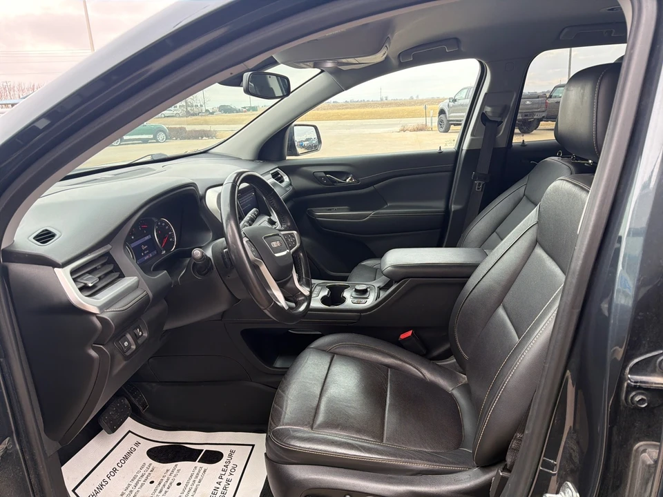 2020 GMC Acadia - Image 14 of 21