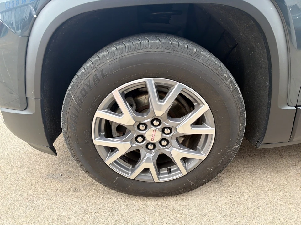 2020 GMC Acadia - Image 13 of 21