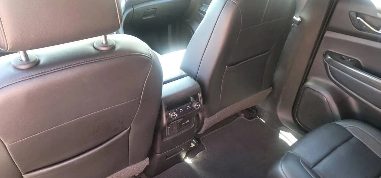 2020 GMC Acadia - Image 17 of 21