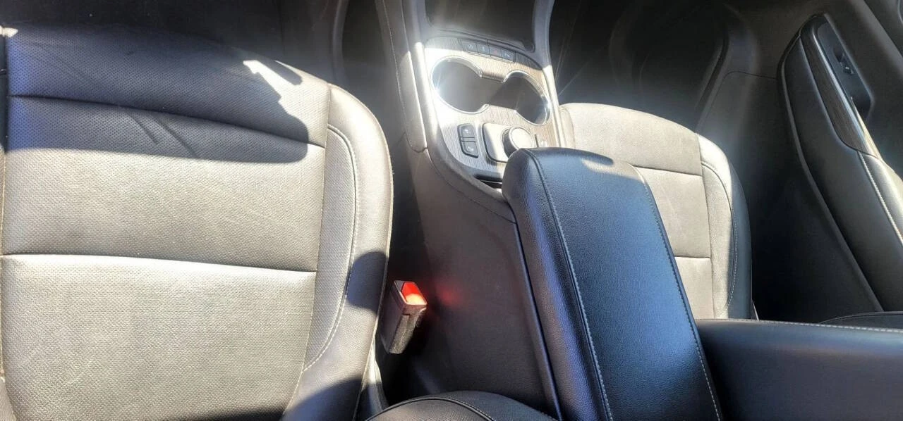 2020 GMC Acadia - Image 15 of 21