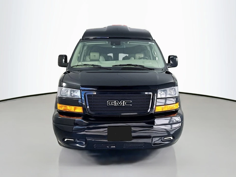 2020 GMC Savana - Image 2 of 31