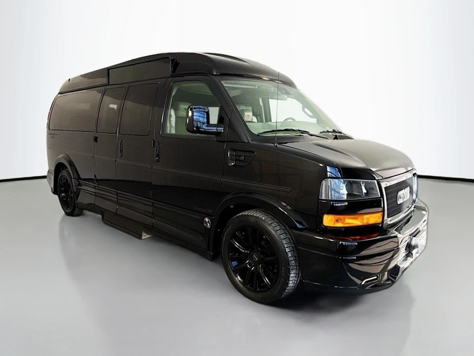 2020 GMC Savana - Image 9 of 31